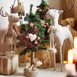 HOMLA Choinka Lenci Z Brazowymi Ozdobami Na Pniu 65 Cm