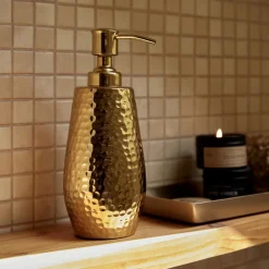 HOMLA Dozownik Kerala Zloty Z Ozdobnymi Wytloczeniami 6X6X20 Cm