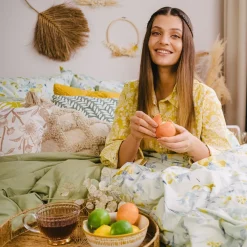 HOMLA Filizanka Barrel Szklana W Paski Ze Zlota Nozka 0,36 L