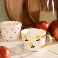 HOMLA Kubek Frizzy Recznie Malowany W Cytryny I Zlotym Uchem 0,3 L