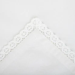 HOMLA Serweta Asen Z Koronkowym Wykonczeniem Ecru 80X80
